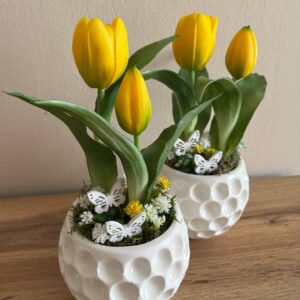 Élethű tulipános gömb kaspós dekoráció pillangókkal-sárga - Image 5