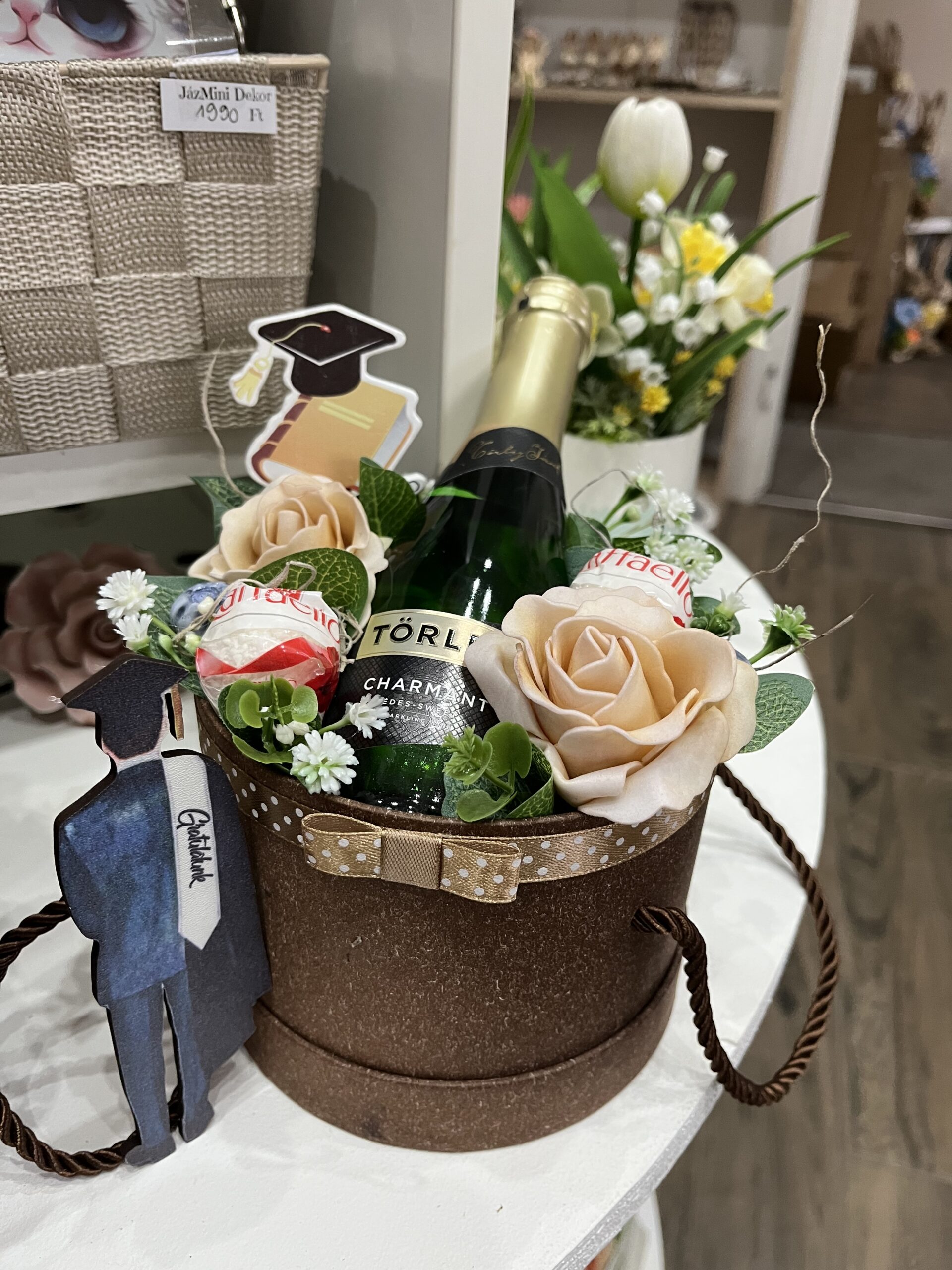 Mini pezsgős-Raffaellos box-szalagavatóra/névnapra/szülinapra