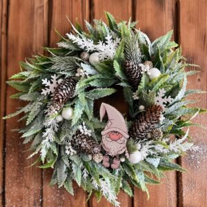 Arnold manó élethű zöld alapos karácsonyi kopogtatója