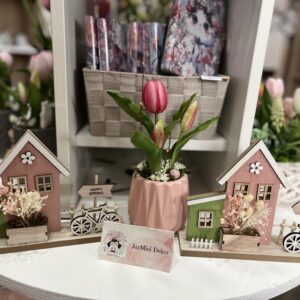 Tavaszi fa házikó biciklivel-púder