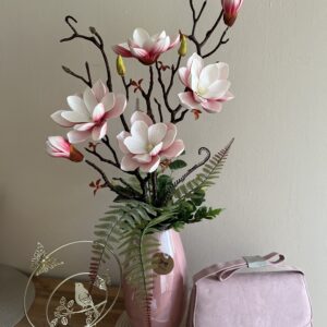 Magasfényű szivarvázás magnólia-ajándék púder színű retiküllel